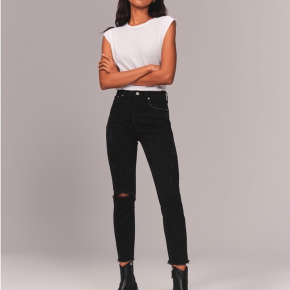Abercrombie High Rise Mom Jeans - Picture 2 of 3